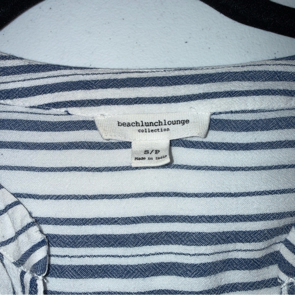 Beachlunchlounge Blue and White Striped Shirt V Neck Pocket Small Petite - Picture 6 of 10